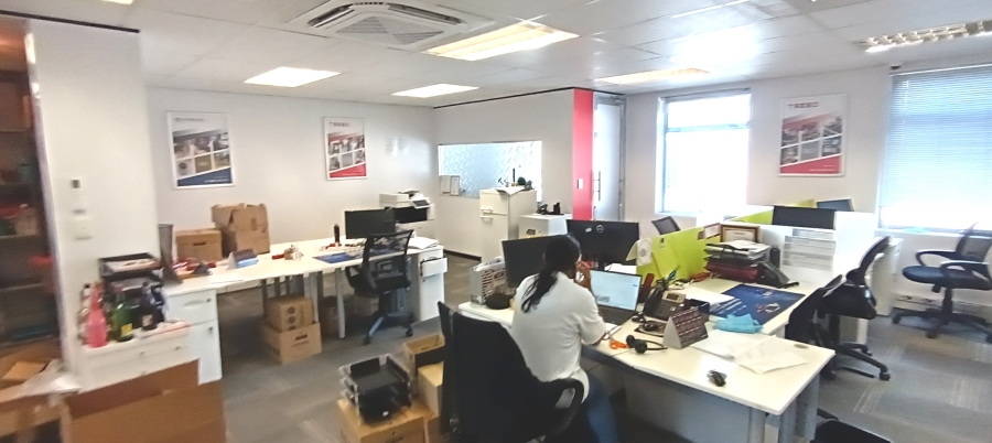 To Let commercial Property for Rent in Bo Oakdale Western Cape